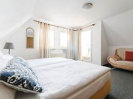 Dreamy Apartment Near Forest