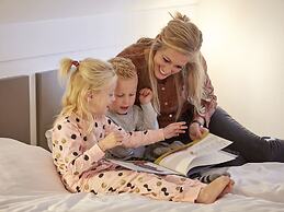 Great Villa With Luxurious Terrace, Near Roermond