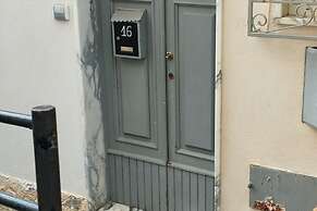 Apartment Near the sea