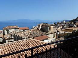 Apartment Near the sea