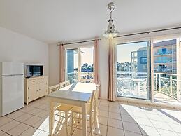 Apartment by the sea With Indoor Pool