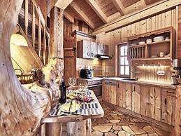 Rustic Holiday Home With Sauna