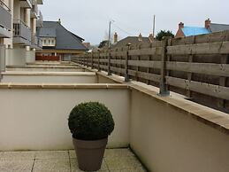 Nice Apartment With Terrace Near the sea