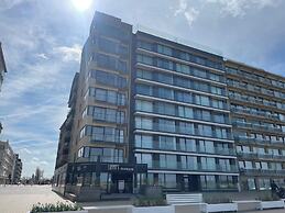 Apartment in Nieuwpoort With sea View