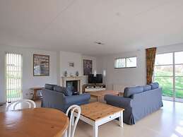 Beautiful Villa With Conservatory