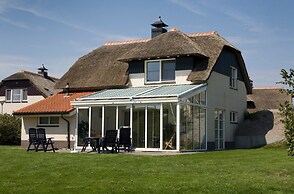 Beautiful Villa With Conservatory