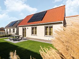 Cosy Polder House on Westhinder Domain