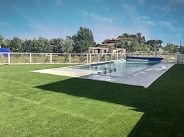 Modern Maisonette Near Serignan