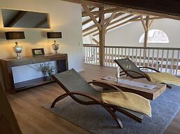 Spacious Apartment With Balcony
