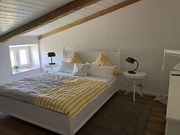 Spacious Apartment With Balcony