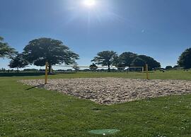 Houseboat in Lathumse Plas With Harbor Views