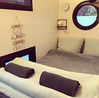 Houseboat in Lathumse Plas With Harbor Views