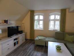 11 Bohler Brise Modern Retreat