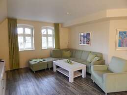 11 Bohler Brise Modern Retreat