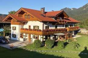 No. 2 - Country House Geierstanger