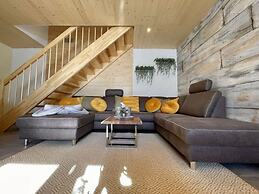 Christel Modern Retreat