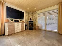 Christel Modern Retreat