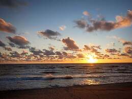 Houseboat Possibility 7