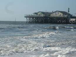 Holiday Apartment Beach View