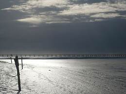 Holiday Apartment Beach View