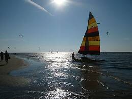 Holiday Apartment Beach View