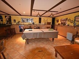 Spacious Holiday Home Close to the sea