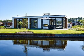 Luxury Waterfront Escape