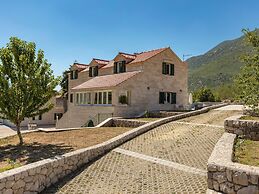 Adorable Villa With Private Pool and Terrace