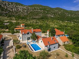 Adorable Villa With Private Pool and Terrace