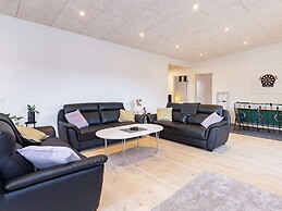 9 Person Holiday Home in Vaeggerlose