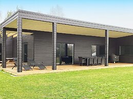 9 Person Holiday Home in Vaeggerlose