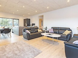 9 Person Holiday Home in Vaeggerlose