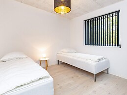 9 Person Holiday Home in Vaeggerlose