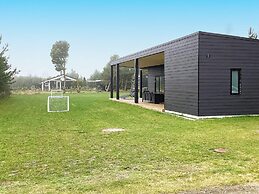 9 Person Holiday Home in Vaeggerlose