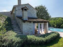 Villa Zvonar Comfortable Holiday Residence