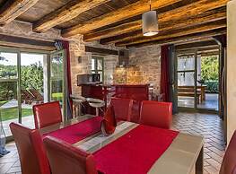 Villa Zvonar Comfortable Holiday Residence