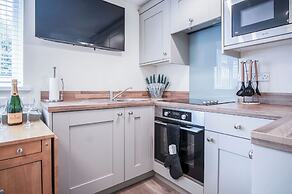 Dolphin - 2 Bedroom Apartment - Saundersfoot