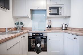 Dolphin - 2 Bedroom Apartment - Saundersfoot