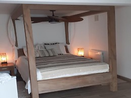 Holiday Home in Dordogne With Pool & Bubble Bath