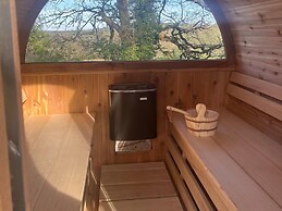 Holiday Home in Dordogne With Pool & Bubble Bath