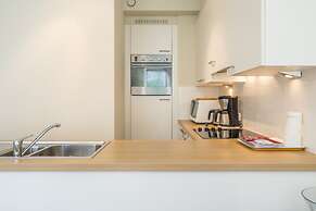 Spacious Apartment With Terrace