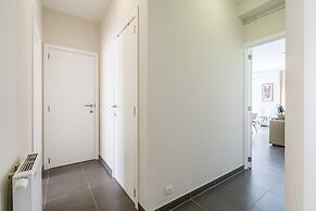 Spacious Apartment With Terrace