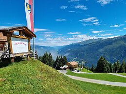 Wellness Chalet Directly on the ski Slope