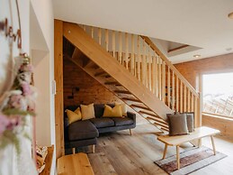 Wellness Chalet Directly on the ski Slope