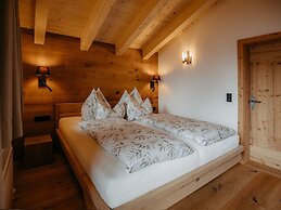 Wellness Chalet Directly on the ski Slope
