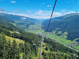 Wellness Chalet Directly on the ski Slope