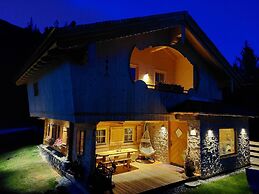 Wellness Chalet Directly on the ski Slope