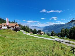 Wellness Chalet Directly on the ski Slope