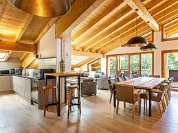 Penthouse With Wine Climate Cabinet