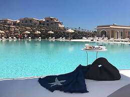 Apartment With Garden or Terrace Near sea